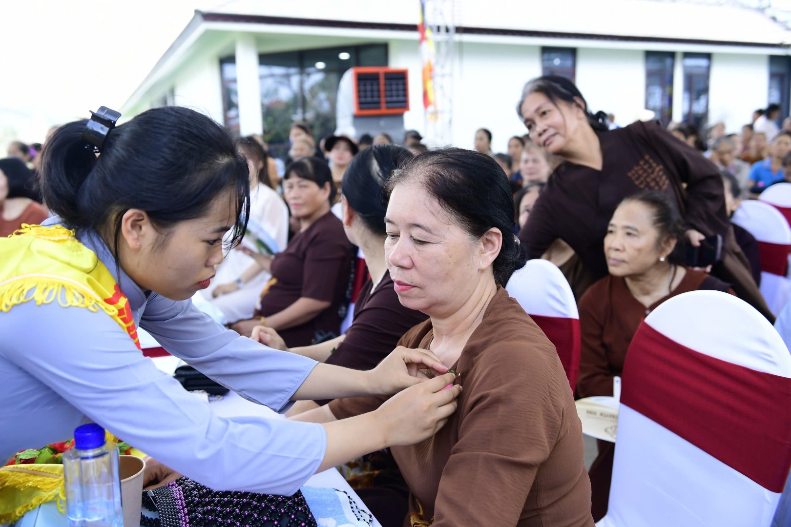 z5723611882462_176cec8fc6fe9580a009c4e53c4cf1cf